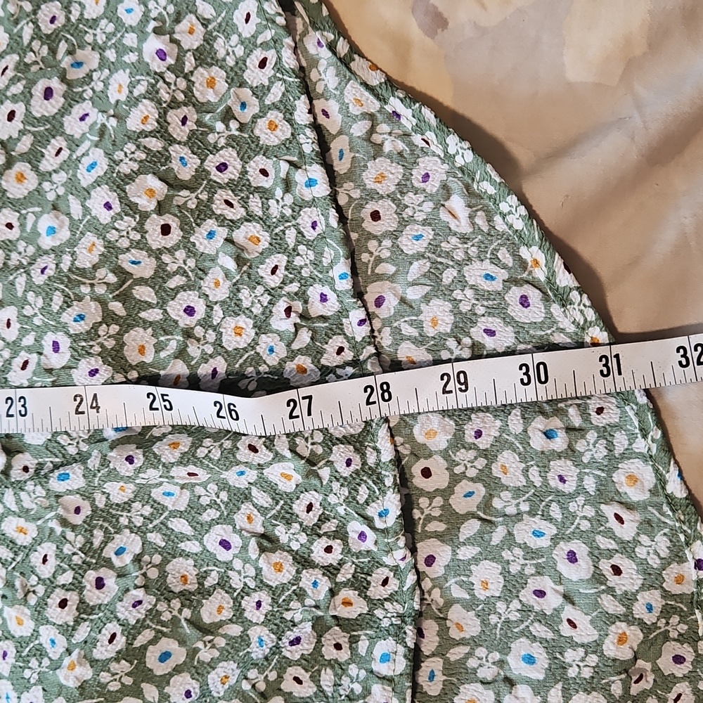 Floral Green button up Shirt - Picture 5 of 5